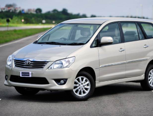 TOYOTA-INNOVA-3 (1)